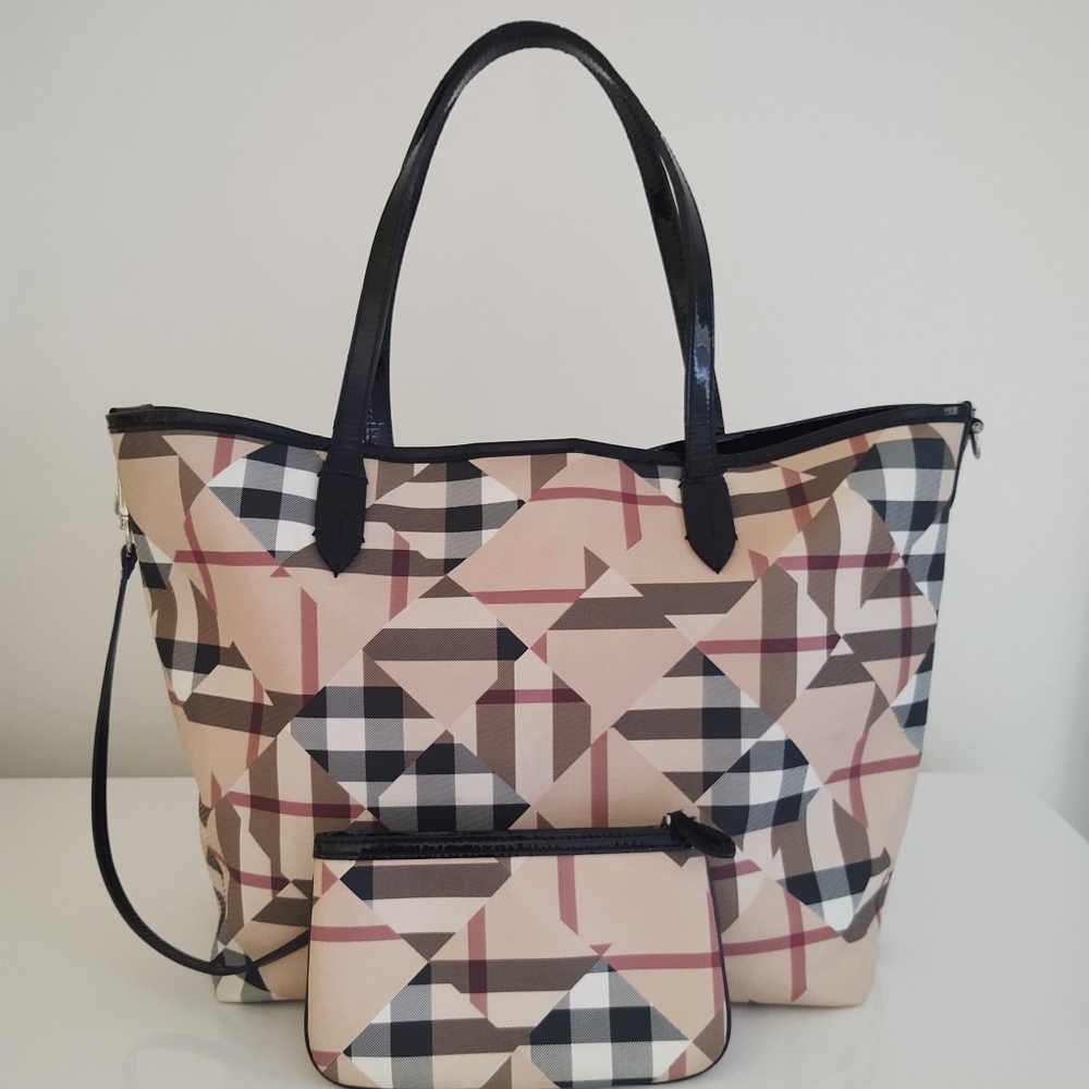 Burberry Nova Check Large Tote